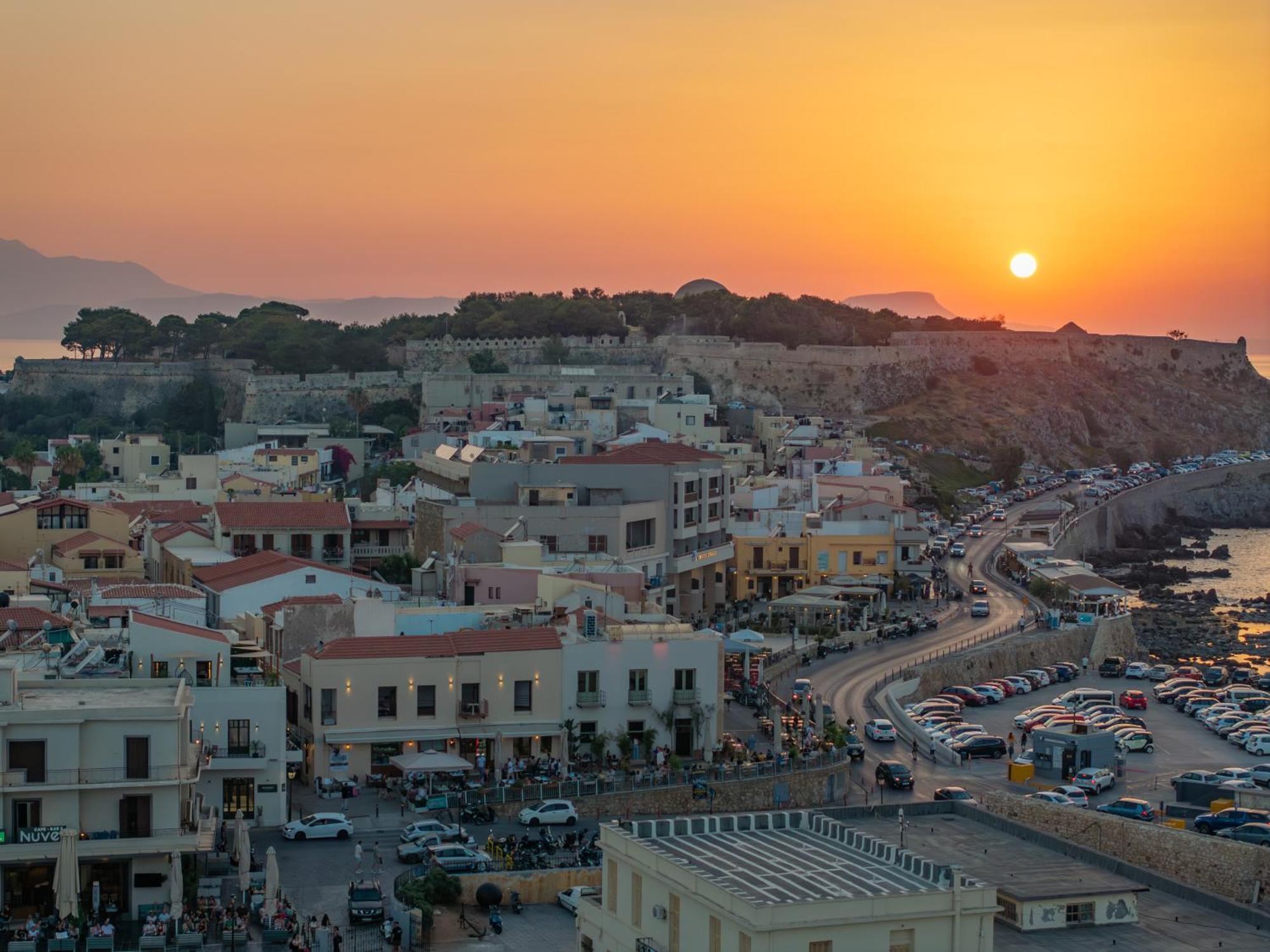 Rettimo Suites, Experience Luxury In The Heart Of Rethymno Dış mekan fotoğraf